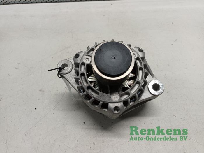 Gebrauchte Dynamo Opel Astra H SW (L35) 1.9 CDTi 100 Preis € 50,00 Margenregelung angeboten von Renkens Auto-Onderdelen B.V.