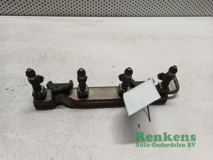 Usagé Système d'injection Nissan Micra (K12) 1.2 16V Prix € 40,00 Règlement à la marge proposé par Renkens Auto-Onderdelen B.V.
