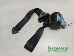 Used Rear seatbelt, right Peugeot 208 I (CA/CC/CK/CL) 1.6 Blue HDi 100 Price € 35,00 Margin scheme offered by Renkens Auto-Onderdelen B.V.