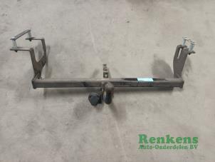 Used Towbar Opel Agila (A) 1.2 16V Price on request offered by Renkens Auto-Onderdelen B.V.