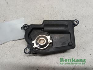 Used Exhaust valve BMW 1 serie (F40) 116d 1.5 12V TwinPower Price on request offered by Renkens Auto-Onderdelen B.V.