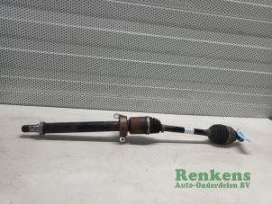 Used Front drive shaft, right BMW 1 serie (F40) 116d 1.5 12V TwinPower Price on request offered by Renkens Auto-Onderdelen B.V.