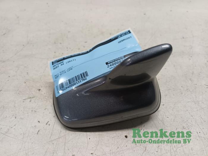 Gebrauchte Antenne Audi A4 Avant (B9) 2.0 TDI Ultra 16V Preis € 25,00 Margenregelung angeboten von Renkens Auto-Onderdelen B.V.