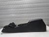 BMW 1 serie (F40) 116d 1.5 12V TwinPower Armlehne