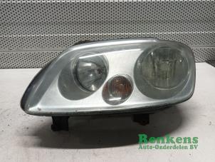 Used Headlight, left Volkswagen Touran (1T1/T2) 1.9 TDI 105 Euro 3 Price € 40,00 Margin scheme offered by Renkens Auto-Onderdelen B.V.