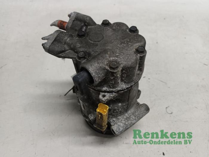 Air conditioning pump from a Peugeot 207/207+ (WA/WC/WM) 1.4 16V VTi 2009