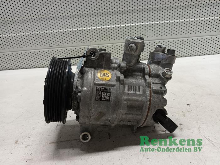 Usagé Pompe clim Audi A4 Avant (B9) 2.0 TDI Ultra 16V Prix € 75,00 Règlement à la marge proposé par Renkens Auto-Onderdelen B.V.