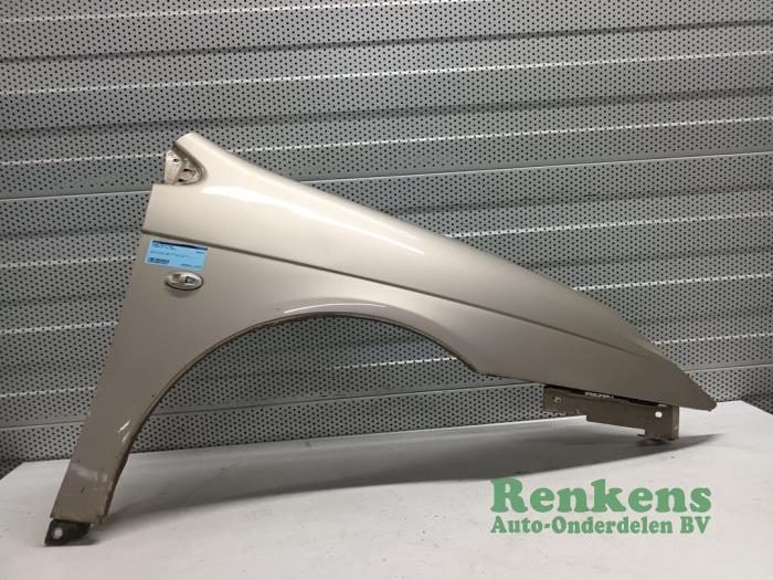 Front wing, right from a Citroën C5 II Break (RE) 2.0 16V 2005