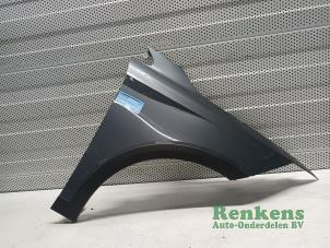 Used Front wing, right Seat Arona (KJX) 1.0 TSI 12V Price on request offered by Renkens Auto-Onderdelen B.V.