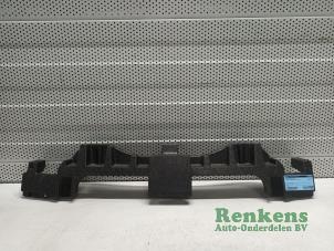 Used Rear bumper frame Renault Megane IV (RFBB) 1.3 TCe 140 16V Price € 20,00 Margin scheme offered by Renkens Auto-Onderdelen B.V.