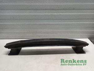 Usagé Renfort pare choc arrière Volkswagen Polo V (6R) 1.2 TSI 16V BlueMotion Technology Prix € 30,00 Règlement à la marge proposé par Renkens Auto-Onderdelen B.V.