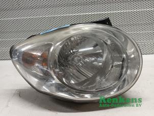 Used Headlight, right Kia Picanto (BA) 1.0 12V Price € 60,00 Margin scheme offered by Renkens Auto-Onderdelen B.V.