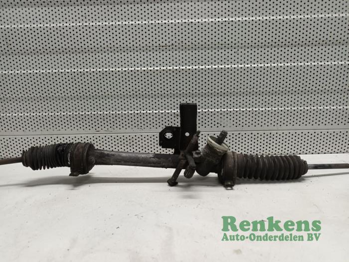Steering box from a Volkswagen Golf II (19E) 1.8i 1991