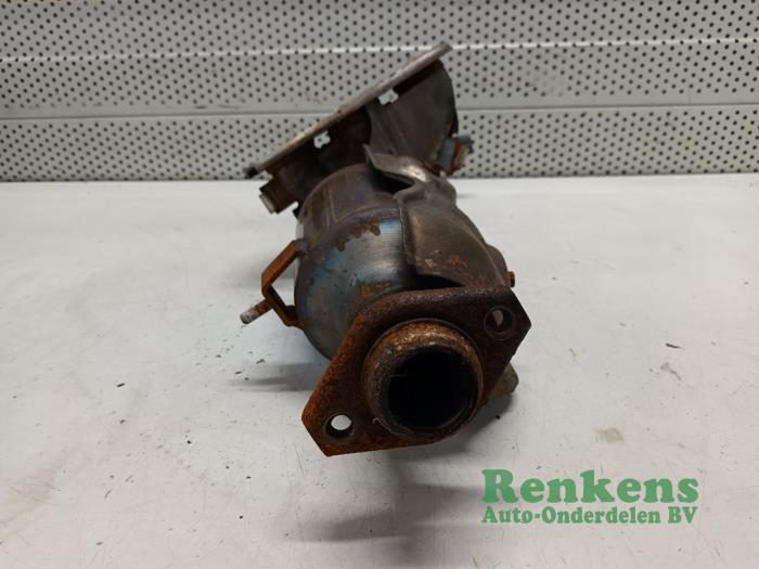 Exhaust manifold + catalyst from a Citroën C1 1.0 12V 2010