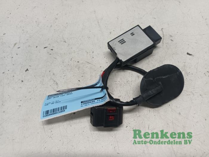 Usagé Module pompe carburant Seat Ibiza IV (6J5) 1.0 EcoTSI 12V Prix € 25,00 Règlement à la marge proposé par Renkens Auto-Onderdelen B.V.