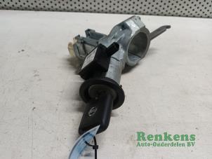 Used Ignition lock + key Nissan Micra (K12) 1.2 16V Price € 40,00 Margin scheme offered by Renkens Auto-Onderdelen B.V.