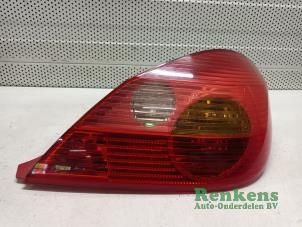 Used Taillight, right Opel Tigra Twin Top 1.4 16V Price € 35,00 Margin scheme offered by Renkens Auto-Onderdelen B.V.