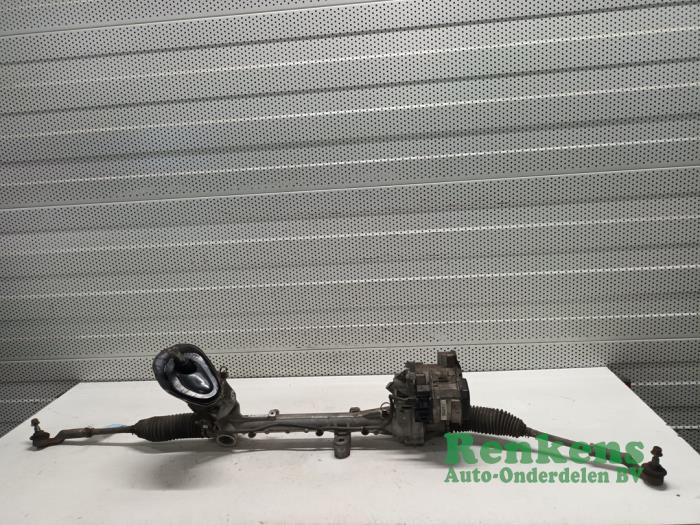 Power steering box from a Ford Focus 3 Wagon 1.5 TDCi 2016
