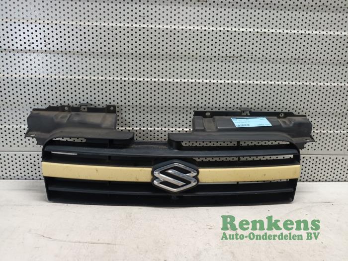 Używane Grill Suzuki Ignis (FH) 1.3 16V Cena € 50,00 Procedura marży oferowane przez Renkens Auto-Onderdelen B.V.