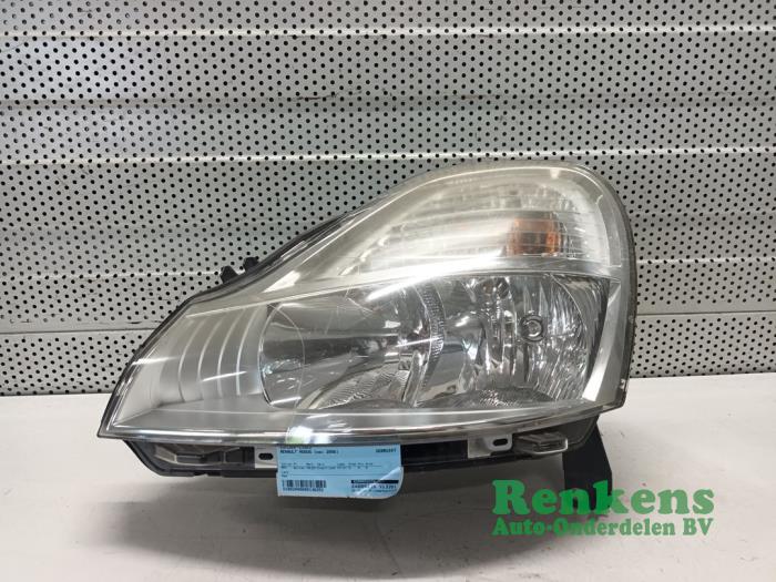 Używane Reflektor lewy Renault Modus/Grand Modus (JP) 1.2 16V TCE 100 Cena € 75,00 Procedura marży oferowane przez Renkens Auto-Onderdelen B.V.