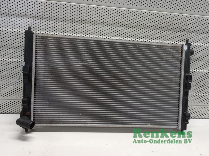 Usagé Radiateur Mitsubishi ASX 1.6 MIVEC 16V Prix € 100,00 Règlement à la marge proposé par Renkens Auto-Onderdelen B.V.