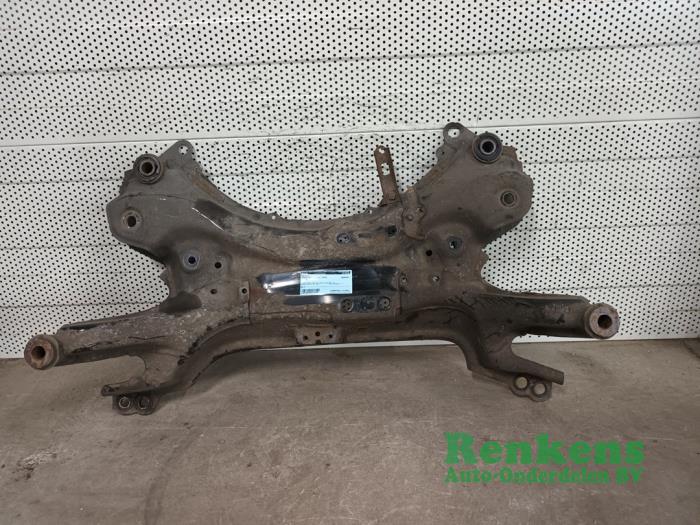 Usagé Faux châssis Toyota Avensis Wagon (T27) 2.2 16V D-4D-F 180 Prix € 100,00 Règlement à la marge proposé par Renkens Auto-Onderdelen B.V.