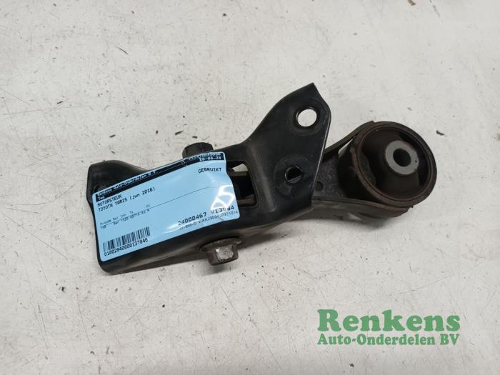 Gebrauchte Motorlager Toyota Yaris III (P13) 1.33 16V Dual VVT-I Preis € 25,00 Margenregelung angeboten von Renkens Auto-Onderdelen B.V.
