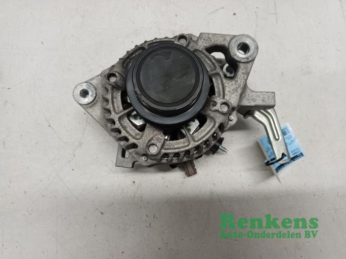 Gebrauchte Dynamo Toyota Yaris III (P13) 1.33 16V Dual VVT-I Preis € 65,00 Margenregelung angeboten von Renkens Auto-Onderdelen B.V.