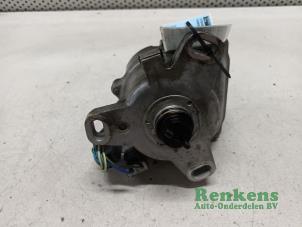 Used Distributor Honda Civic (EG/EH) 1.5 DXi,LSi 16V Price on request offered by Renkens Auto-Onderdelen B.V.