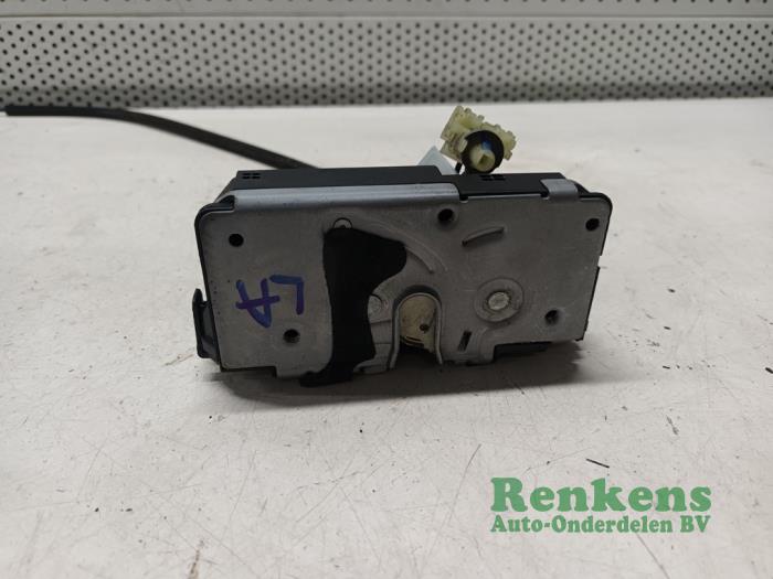 Serrure portière mécanique 4portes arrière gauche d'un Opel Meriva 1.4 Turbo 16V ecoFLEX 2011