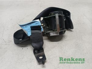 Gebrauchte Sicherheitsgurt rechts hinten Renault Clio IV (5R) 1.5 dCi 90 FAP Preis € 40,00 Margenregelung angeboten von Renkens Auto-Onderdelen B.V.