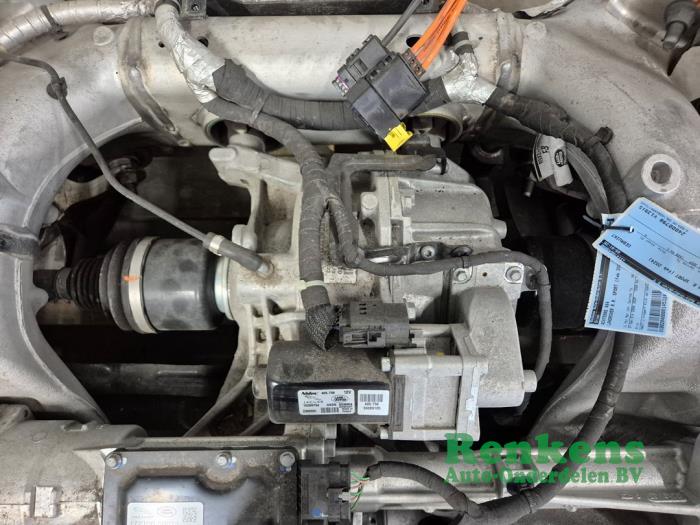 Used Rear differential Landrover Range Rover Sport (L1) 3.0 V6 P460e Price on request offered by Renkens Auto-Onderdelen B.V.