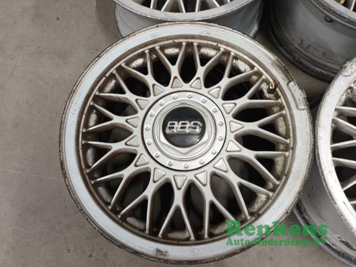 Set of wheels Volkswagen Golf III Cabrio 1.8 - 0924134 Alloy BBS