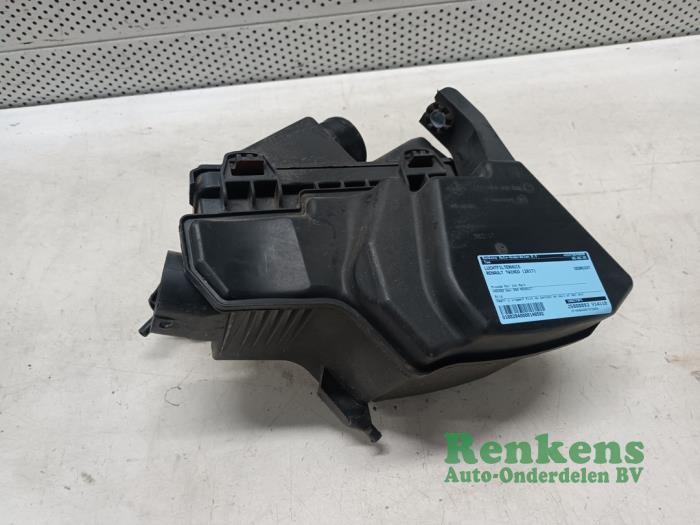 Gebrauchte Luftfiltergehäuse Renault Twingo III (AH) 1.0 SCe 70 12V Preis € 30,00 Margenregelung angeboten von Renkens Auto-Onderdelen B.V.