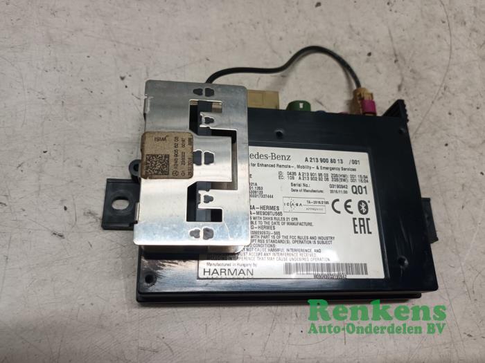 Usados Módulo Bluetooth Mercedes A (W176) 2.2 A-200 CDI, A-200d 16V 4-Matic Precio € 50,00 Norma de margen ofrecido por Renkens Auto-Onderdelen B.V.