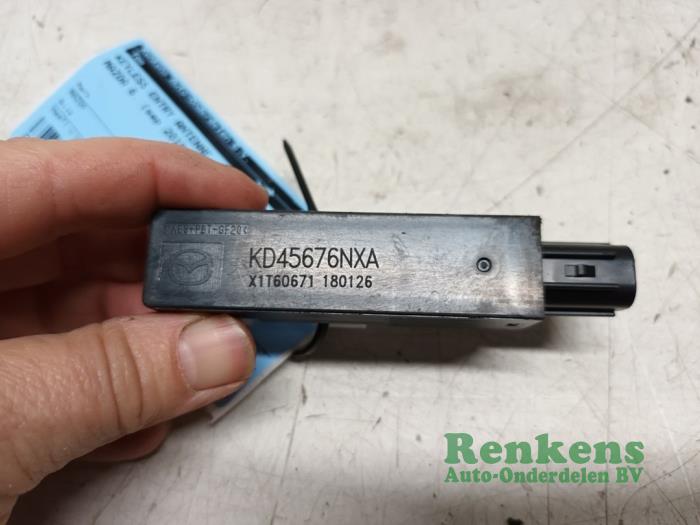 Używane Keyless Entry-Antena Mazda 6 SportBreak (GJ/GH/GL) 2.0 SkyActiv-G 165 16V Cena € 20,00 Procedura marży oferowane przez Renkens Auto-Onderdelen B.V.