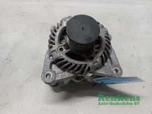 Dynamo van een Renault Kadjar (RFEH) 1.3 TCE 160 FAP 16V 2019