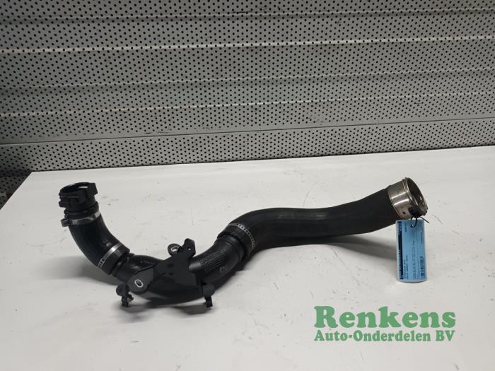 Gebrauchte Intercooler Rohr Dacia Sandero II 0.9 TCE 12V Preis € 30,00 Margenregelung angeboten von Renkens Auto-Onderdelen B.V.