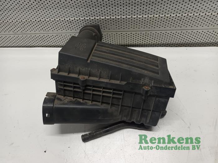 Begagnade Luftfilterhus Volkswagen Tiguan (5N1/2) 2.0 TSI 16V 4Motion Pris € 50,00 Marginaltabell erbjuds av Renkens Auto-Onderdelen B.V.