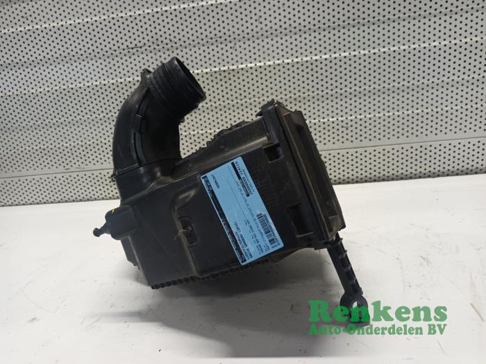 Gebrauchte Luftfiltergehäuse Dacia Sandero II 0.9 TCE 12V Preis € 35,00 Margenregelung angeboten von Renkens Auto-Onderdelen B.V.