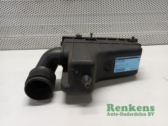 Begagnade Luftfilterhus MG MGF 1.8i 16V Pris € 40,00 Marginaltabell erbjuds av Renkens Auto-Onderdelen B.V.