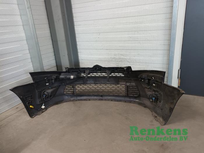 Stoßstange vorne van een Citroën C4 Picasso (UD/UE/UF) 1.6 16V THP 155 2010