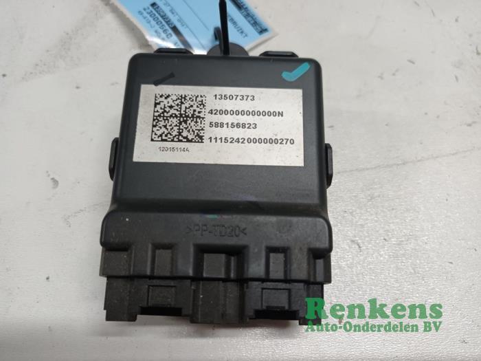 Gebrauchte Sitzheizungsmodul Opel Astra K 1.6 CDTI 136 16V Preis € 35,00 Margenregelung angeboten von Renkens Auto-Onderdelen B.V.