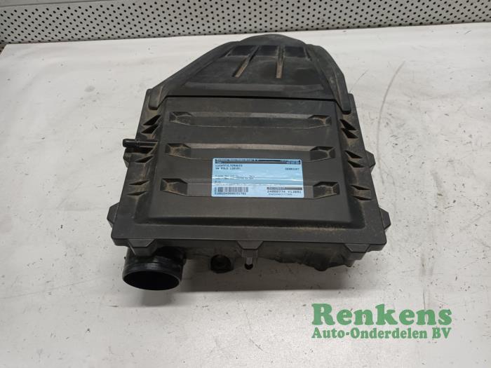 Gebrauchte Luftfiltergehäuse Volkswagen Polo VI (AW1) 1.0 TSI 12V Preis € 30,00 Margenregelung angeboten von Renkens Auto-Onderdelen B.V.