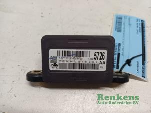 Usagé Capteur duo ESP Opel Astra J (PC6/PD6/PE6/PF6) 1.4 16V ecoFLEX Prix € 15,00 Règlement à la marge proposé par Renkens Auto-Onderdelen B.V.