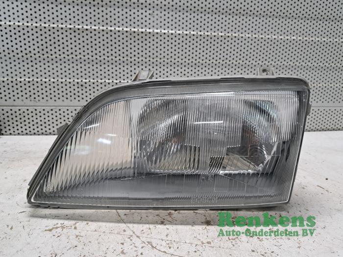 Gebrauchte Scheinwerfer links Opel Omega A Caravan (66/67) 2.0i LS,GL,GLS,CD Preis € 30,00 Margenregelung angeboten von Renkens Auto-Onderdelen B.V.