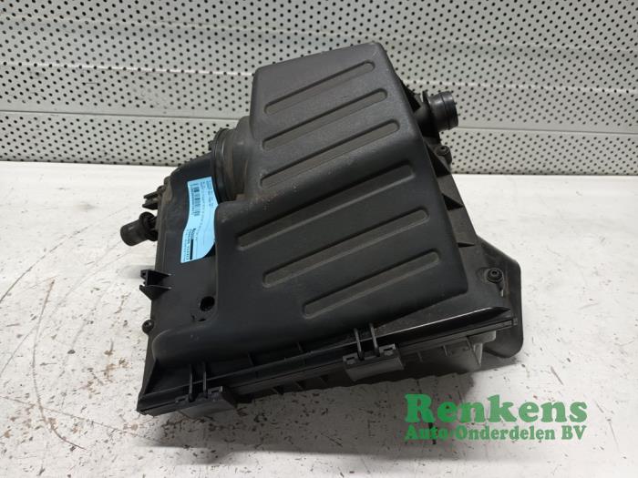 Begagnade Luftfilterhus Opel Insignia Sports Tourer 2.0 Turbo 16V Ecotec Pris € 40,00 Marginaltabell erbjuds av Renkens Auto-Onderdelen B.V.