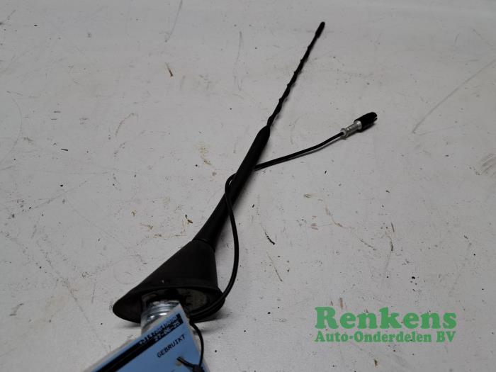 Begagnade Antenn Fiat Panda (169) 1.2 Fire Pris € 20,00 Marginaltabell erbjuds av Renkens Auto-Onderdelen B.V.