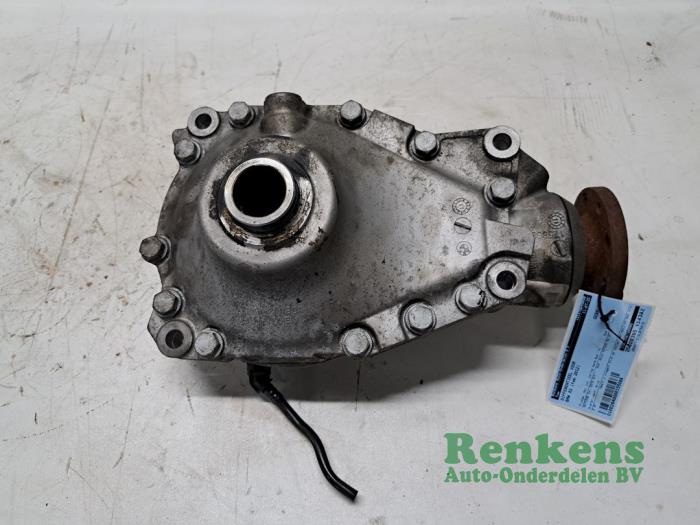 Begagnade Främre differential BMW X3 (F25) xDrive35d 24V Pris på förfrågan erbjuds av Renkens Auto-Onderdelen B.V.