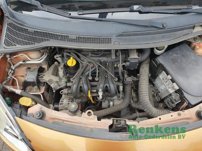 Usagé Culasse Renault Twingo II (CN) 1.2 Prix sur demande proposé par Renkens Auto-Onderdelen B.V.